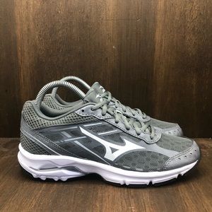 NEW Mizuno Running Grey